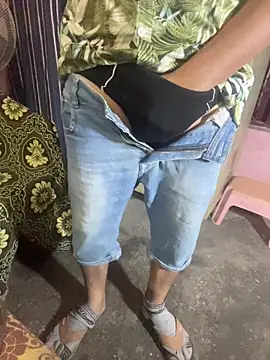 Snapshot of Saxymood1111 chatting on December 2, 8:15 pm Saxymood1111 online show from December 2, 8:15 pm