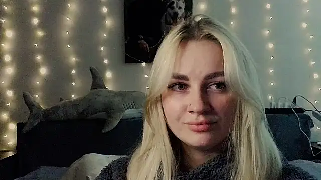 Snapshot of Whitehex666 chatting on November 29, 6:44 pm Whitehex666 online show from November 29, 6:44 pm