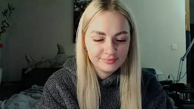 Snapshot of Whitehex666 chatting on November 30, 4:44 pm Whitehex666 online show from November 30, 4:44 pm