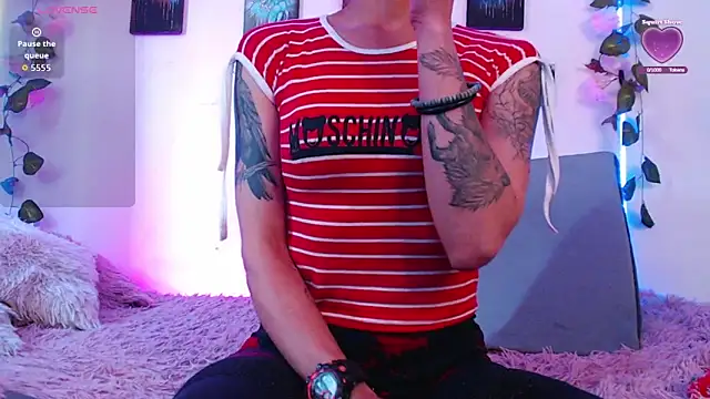 Snapshot of Ginger-24 chatting on December 2, 6:14 pm Ginger-24 online show from December 2, 6:14 pm