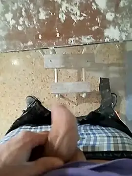 Snapshot of nofaceloverss chatting on November 28, 2:31 pm nofaceloverss online show from November 28, 2:31 pm