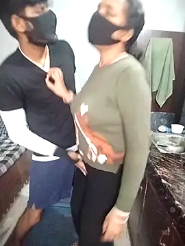 hotty ragini online show from December 18, 4:40 am