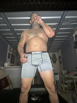 PabloGuzman11 online show from June 26, 5:45 am