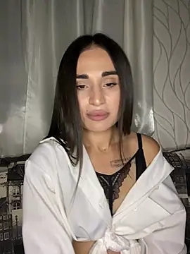 Snapshot of MonikaSi chatting on June 24, 6:29 pm MonikaSi online show from June 24, 6:29 pm