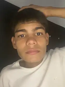 Snapshot of Lil_babyyy_ chatting on May 29, 4:16 pm Lil babyyy online show from May 29, 4:16 pm