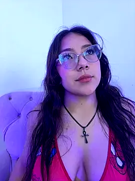 Snapshot of Dafne_se chatting on December 4, 1:26 am Dafne se online show from December 4, 1:26 am