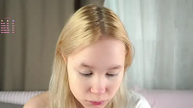 AunclreaVache online show from April 17, 3:09 am