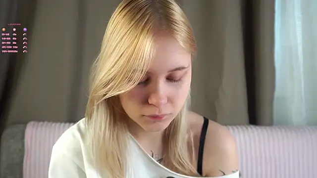 AunclreaVache online show from April 20, 3:09 am