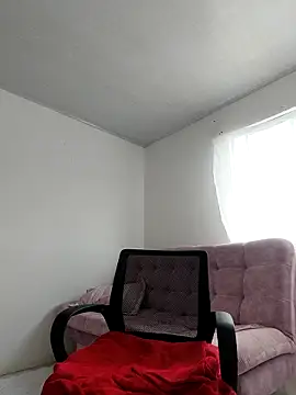 Ounla Sweet online show from April 23, 6:10 pm