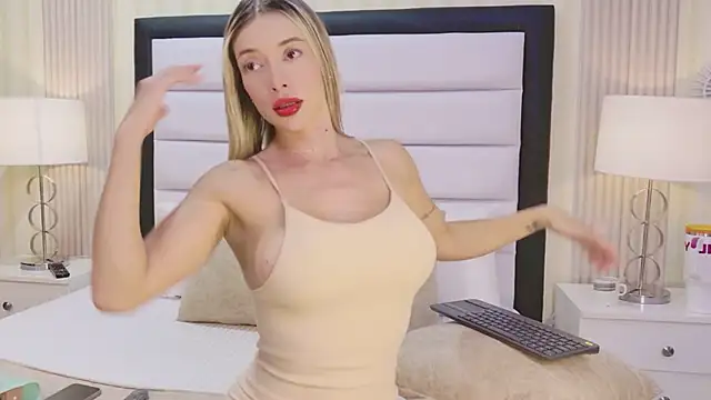 AnnaQuinn online show from April 21, 10:23 pm