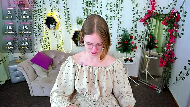 Snapshot of Mia_Mooore chatting on December 14, 1:38 pm Mia Mooore online show from December 14, 1:38 pm