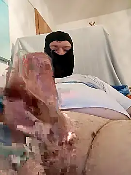 Snapshot of Flutsch chatting on December 2, 9:14 am Flutsch online show from December 2, 9:14 am