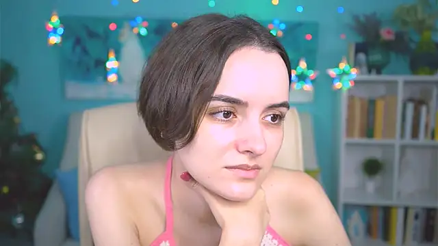 KateWillows online show from December 22, 4:20 am