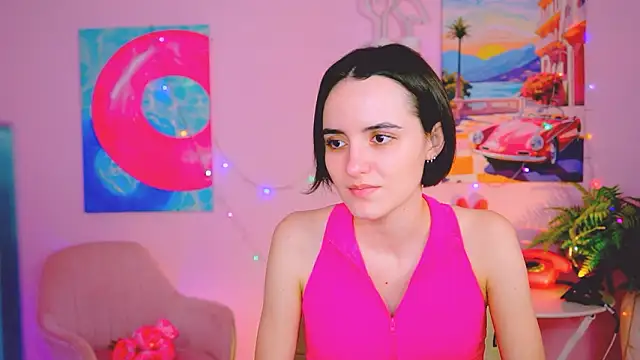 KateWillows online show from January 15, 8:30 am