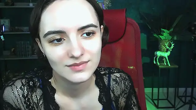 KateWillows online show from February 17, 4:09 am