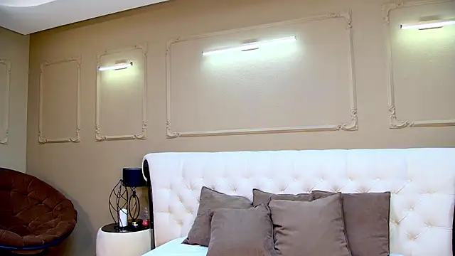 cordeliawow online show from April 8, 7:30 am