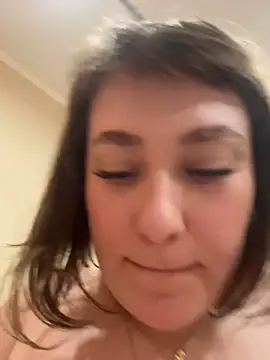 Snapshot of BettySpaghetti chatting on December 4, 10:51 pm BettySpaghetti online show from December 4, 10:51 pm