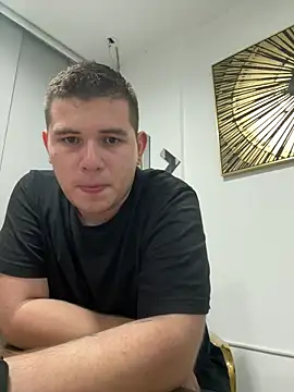 Snapshot of ian_david_Xxx chatting on November 30, 2:15 am ian david Xxx online show from November 30, 2:15 am