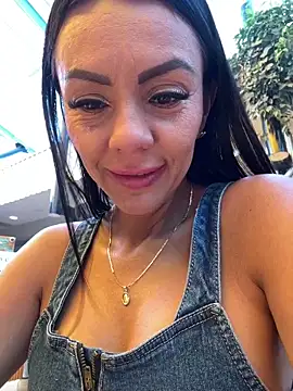 SofhiaTaylor online show from February 12, 7:53 pm