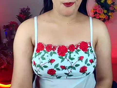 Snapshot of magical_ishika chatting on December 14, 4:34 pm magical ishika online show from December 14, 4:34 pm