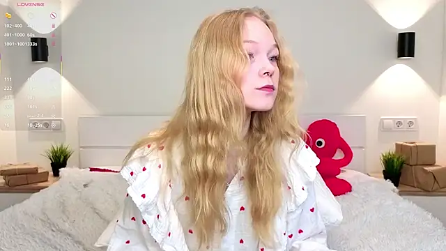 GhisllaineWestler online show from February 17, 5:15 am