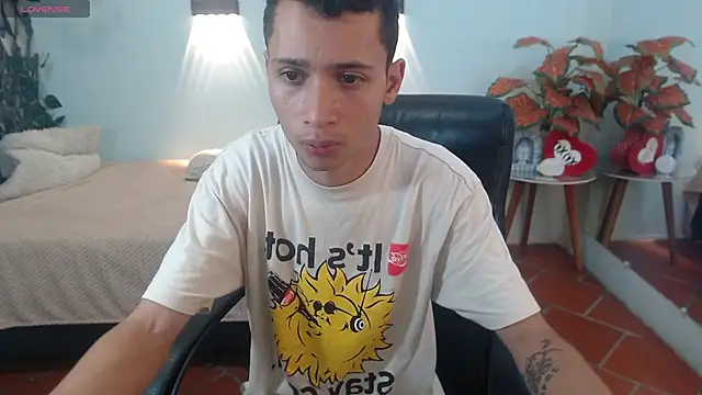 Snapshot of LucassSmith11 chatting on December 5, 11:52 am LucassSmith11 online show from December 5, 11:52 am