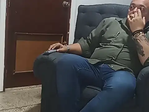 Snapshot of mayor_jjhv chatting on February 18, 11:22 pm mayor jjhv online show from February 18, 11:22 pm