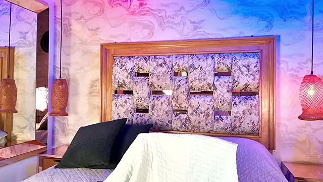 emily dempsey online show from April 10, 7:07 pm