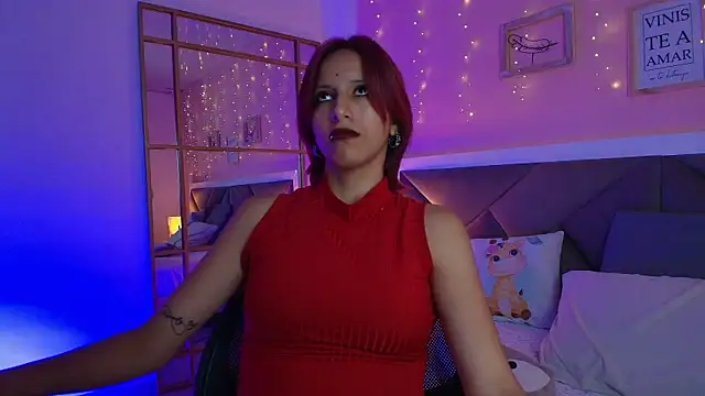 Snapshot of tifany_hall chatting on December 16, 6:35 pm tifany hall online show from December 16, 6:35 pm