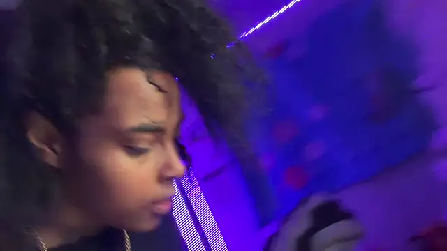 sevynsexysinss online show from December 22, 9:39 am