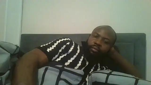 Snapshot of smartfuck777 chatting on February 2, 7:23 pm smartfuck777 online show from February 2, 7:23 pm