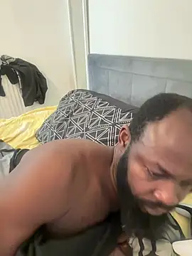 Snapshot of smartfuck777 chatting on February 23, 8:44 am smartfuck777 online show from February 23, 8:44 am