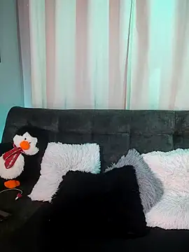 Snapshot of BonnieRitz chatting on December 1, 12:10 pm BonnieRitz online show from December 1, 12:10 pm