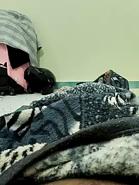 Snapshot of Deepak___1818 chatting on August 5, 9:01 am Deepak 1818 online show from August 5, 9:01 am