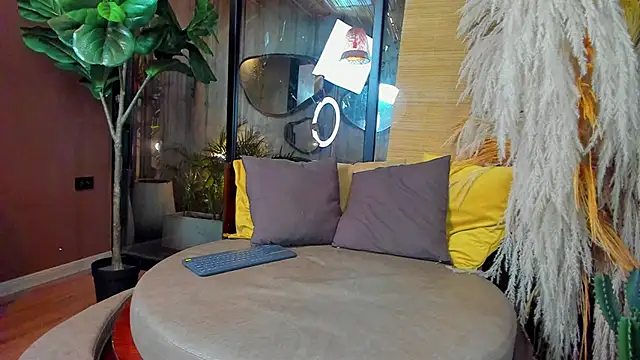 Snapshot of isaac_grimm chatting on December 1, 4:17 am isaac grimm online show from December 1, 4:17 am