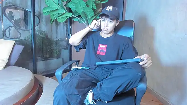 isaac grimm online show from February 2, 3:16 am