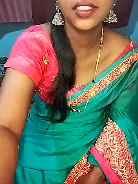 Snapshot of kannada_siri123 chatting on May 29, 6:28 pm kannada siri123 online show from May 29, 6:28 pm