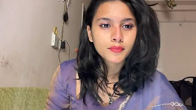 Piyyuu online show from April 17, 5:05 pm