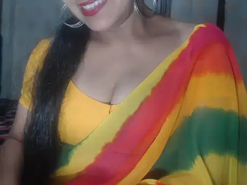 Snapshot of Hotronita123 chatting on December 4, 5:21 pm Hotronita123 online show from December 4, 5:21 pm