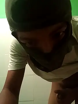 Hot Student00 online show from December 17, 7:03 am