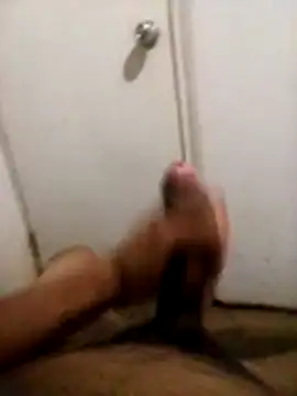 Hot Student00 online show from February 6, 5:23 am