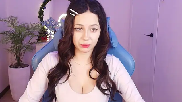 Snapshot of _K1sa_ chatting on December 14, 8:41 am K1sa online show from December 14, 8:41 am