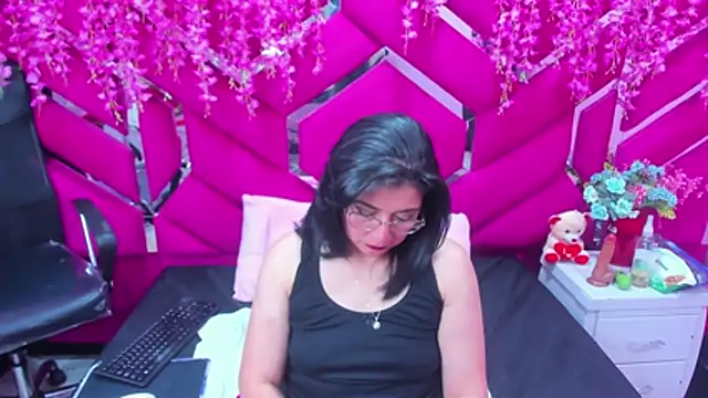 Alexa Sanz online show from February 11, 8:25 pm