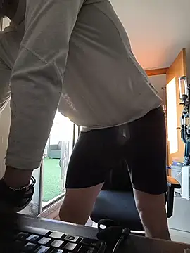 Snapshot of DanWolverin chatting on March 13, 5:08 pm DanWolverin online show from March 13, 5:08 pm