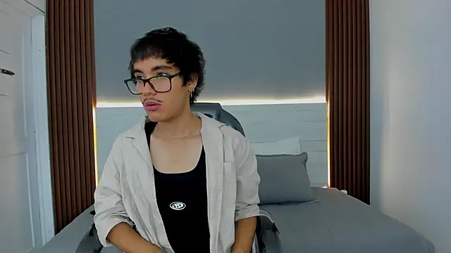 Snapshot of Antonio_rowan chatting on December 14, 1:38 pm Antonio rowan online show from December 14, 1:38 pm