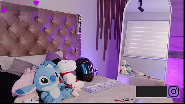 Mylarossi online show from March 20, 3:28 pm