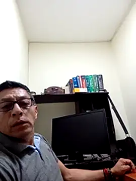 Snapshot of JRAdams23 chatting on December 17, 2:23 pm JRAdams23 online show from December 17, 2:23 pm