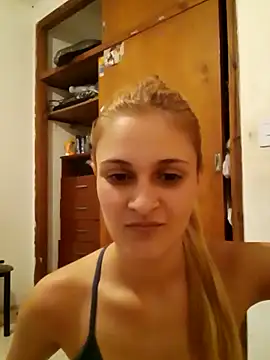 Snapshot of LA_RUB1a22 chatting on March 17, 9:40 pm LA RUB1a22 online show from March 17, 9:40 pm