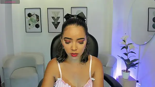 Snapshot of alana_martiins chatting on April 10, 7:07 pm alana martiins online show from April 10, 7:07 pm