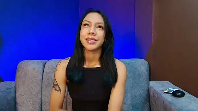 brunette candyy  online show from February 19, 1:18 pm